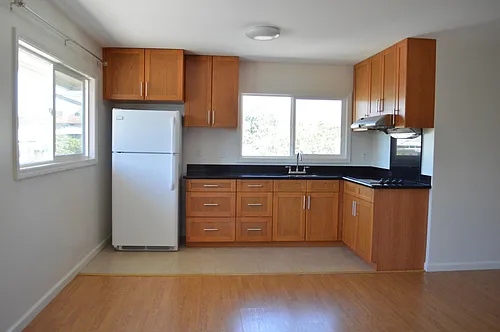 1406 Peter Buck St Photo 1