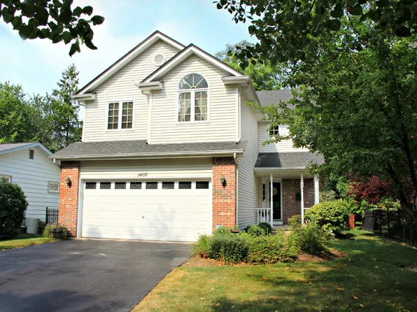 1407 S Elm St, Saint Charles, IL 60174