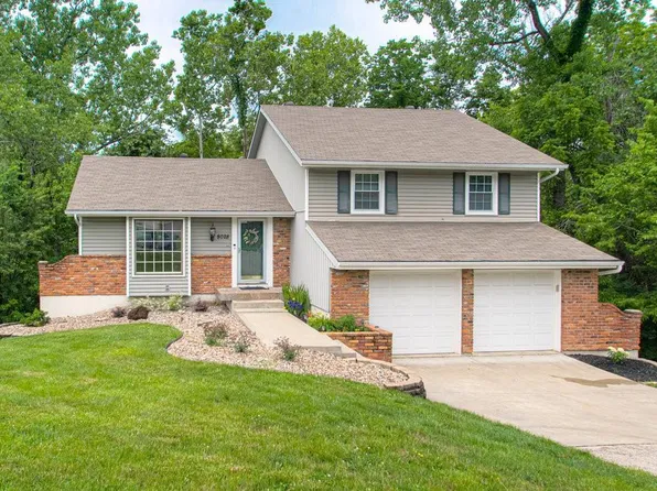 8028 N Garfield Ave, Kansas City, MO 64118