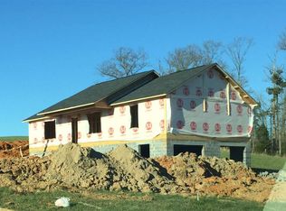 108 Melissa Ln, Dandridge, TN 37725