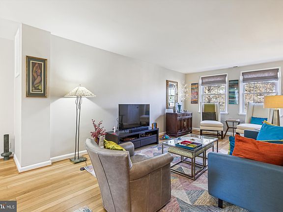 4th image of 3329 S Wakefield St APT B2