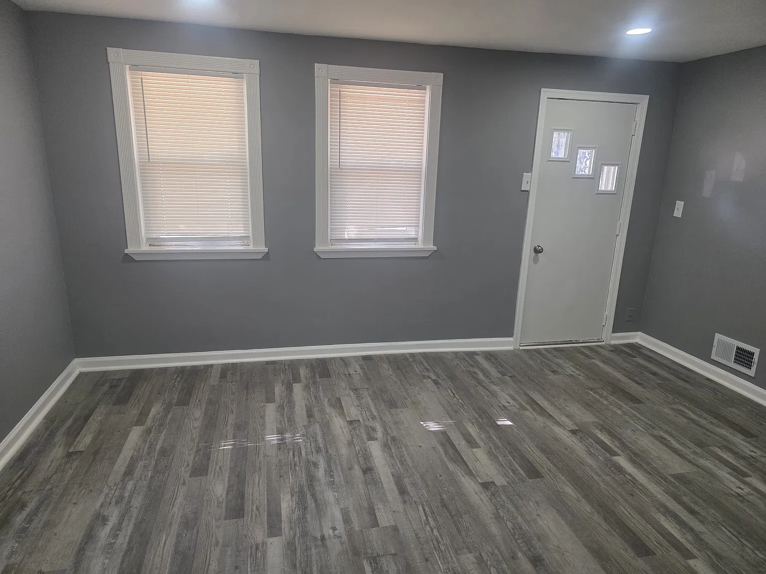 3 bed, 1092 sqft, $2,800 — Photo 3