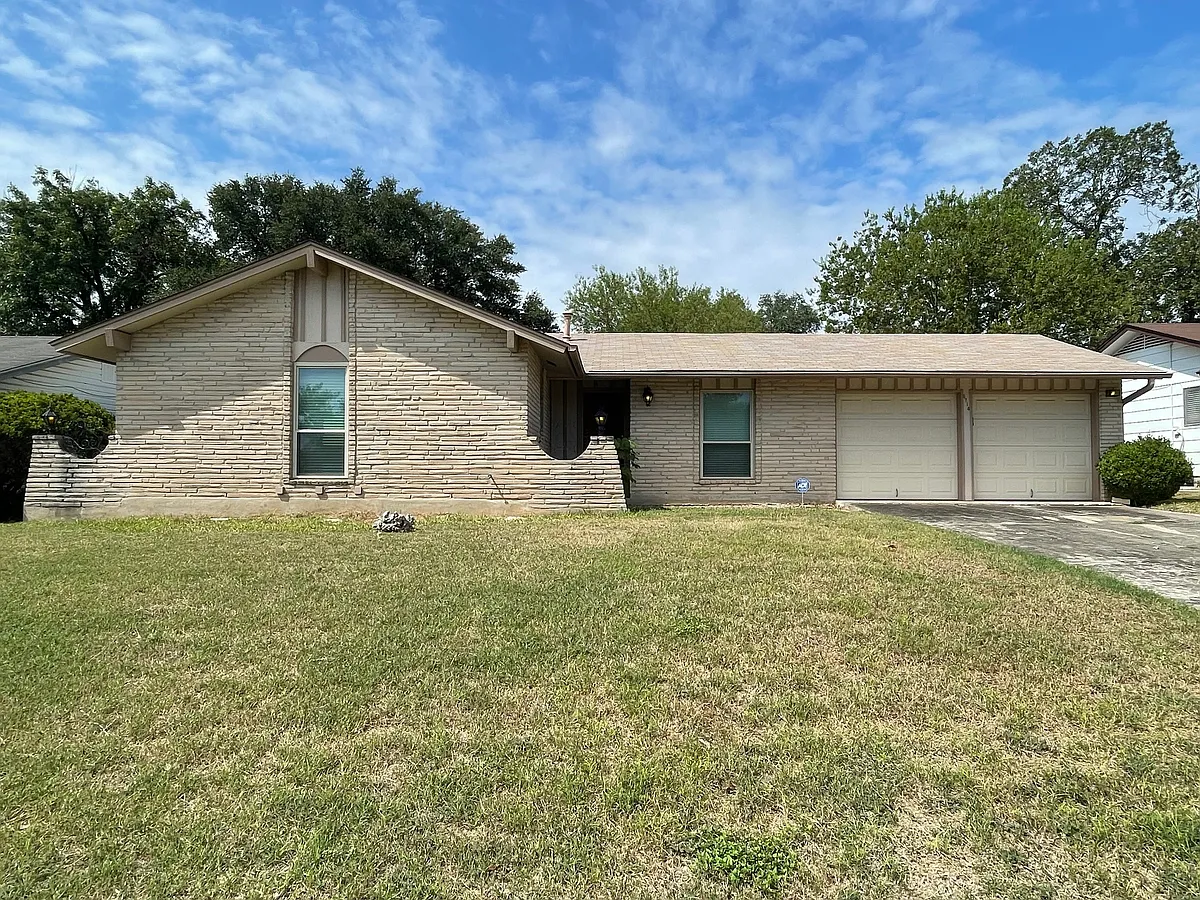Building Photo - 6714 Straw Flower St