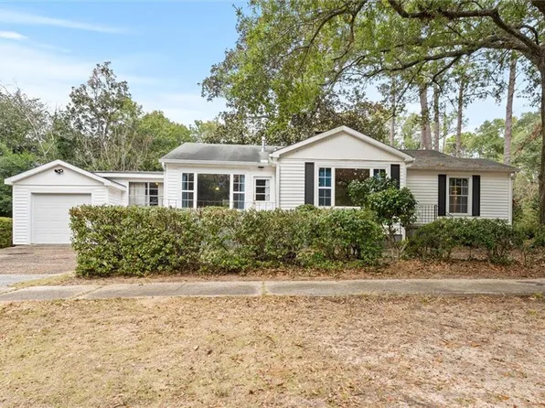 1201 Forest Hill Dr, Mobile, AL 36618