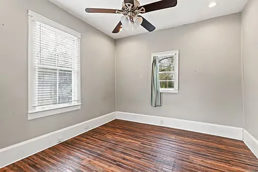 723 E Henry St #A — Photo 22