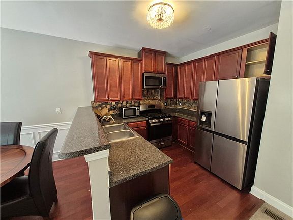 5th image of 4232 Notting Hill Dr SW