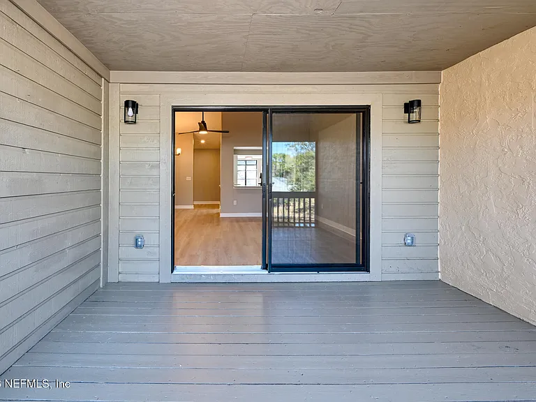 225 Cranes Lake Dr — Photo 15