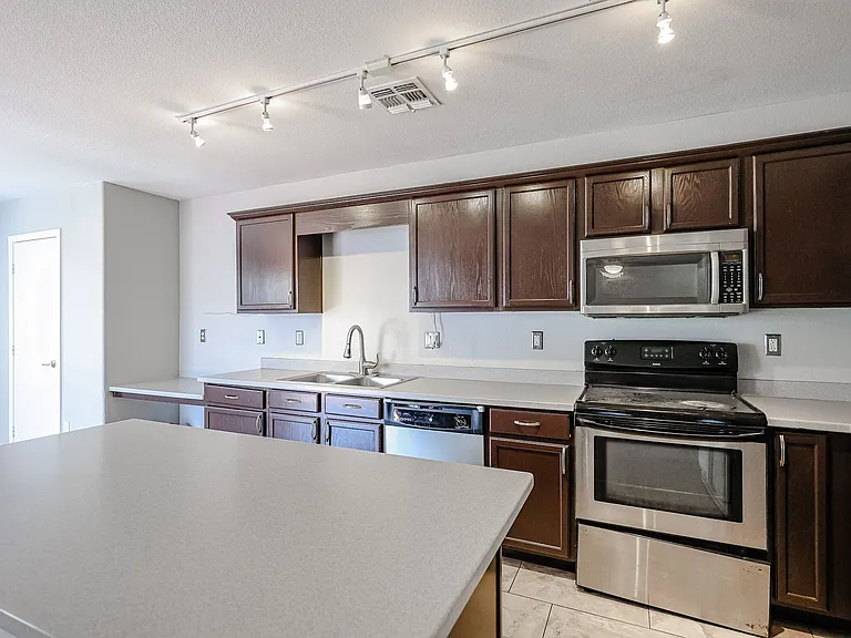 3385 E Longhorn Dr — Photo 16