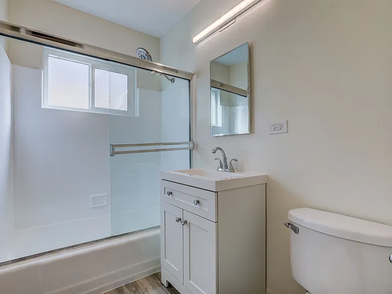 Ocean Avenue Duplex — Photo 26