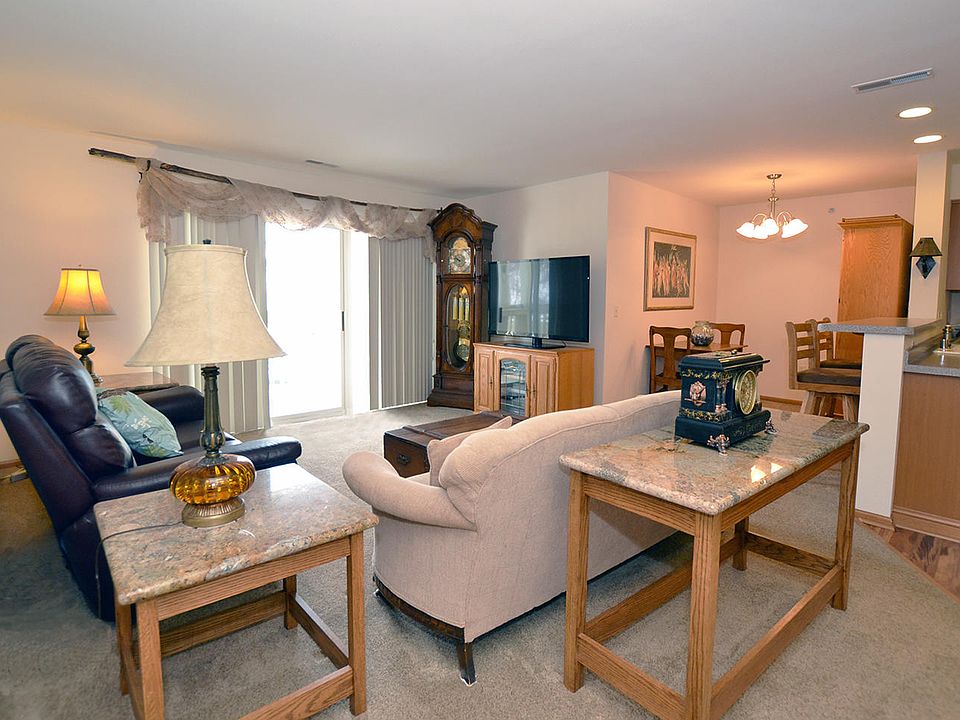 2nd image of 530 Windstone Dr