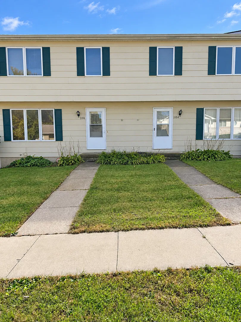 Oleson Road — Photo 1