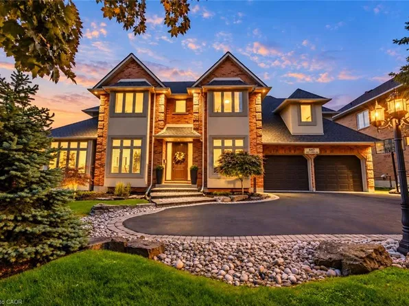 447 Golf Links Rd, Hamilton, ON L9G 4X6