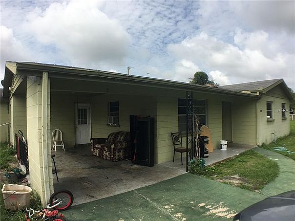 2nd image of 2325 Denver St