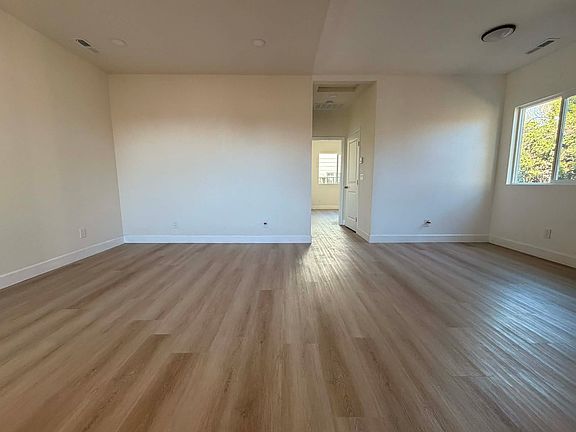 2nd image of 696 Hutchings Dr