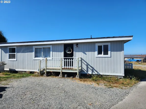 29450 Ellensburg Ave Space 402, Gold Beach, OR 97444