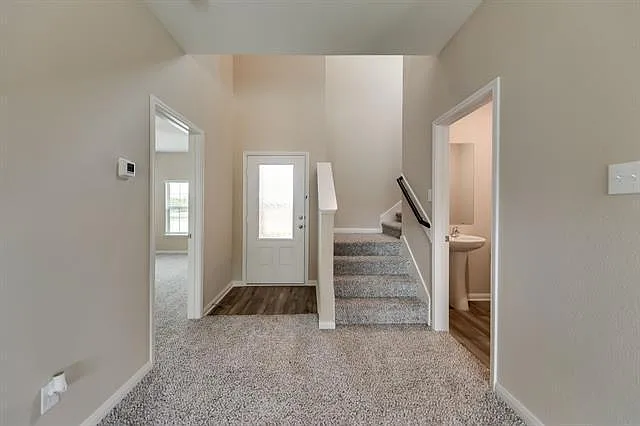 206 Lake Rdg — Photo 9
