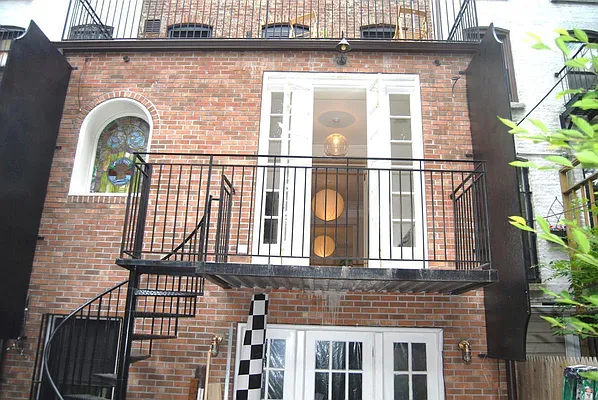 Rented by Avenue Sotheby's International Realty | media 25