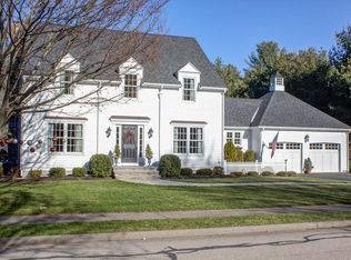 3 Grist Mill Rd, Medfield, MA 02052