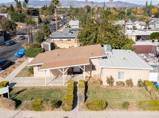 19467 Stagg St, Reseda, CA 91335