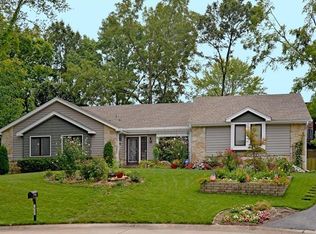 1943 Rustic Oak Rd, Chesterfield, MO 63017