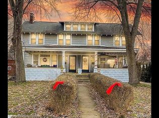 32 W Burdick St, Oxford, MI 48371