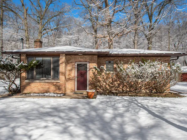 6629 East Rd, Three Oaks, MI 49128
