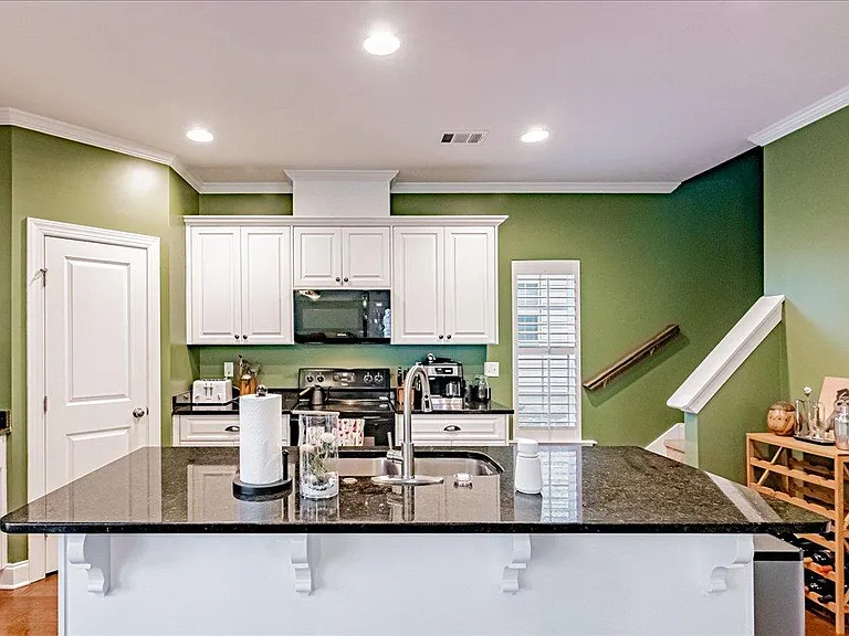 531 Brantley Cove Cir — Photo 22