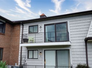 7-6 High Gate Trl, Fairport, NY 14450