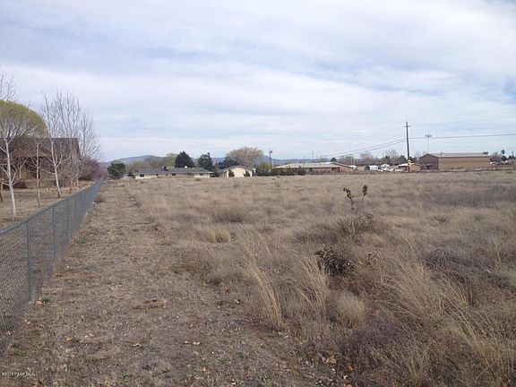 4th image of 2015 Cochise St