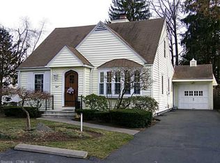 8 Garden St, Plainville, CT 06062