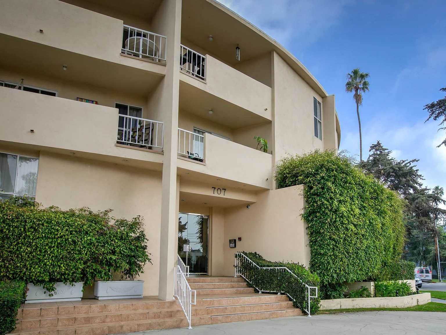 Santa Monica La Ronda — Photo 1