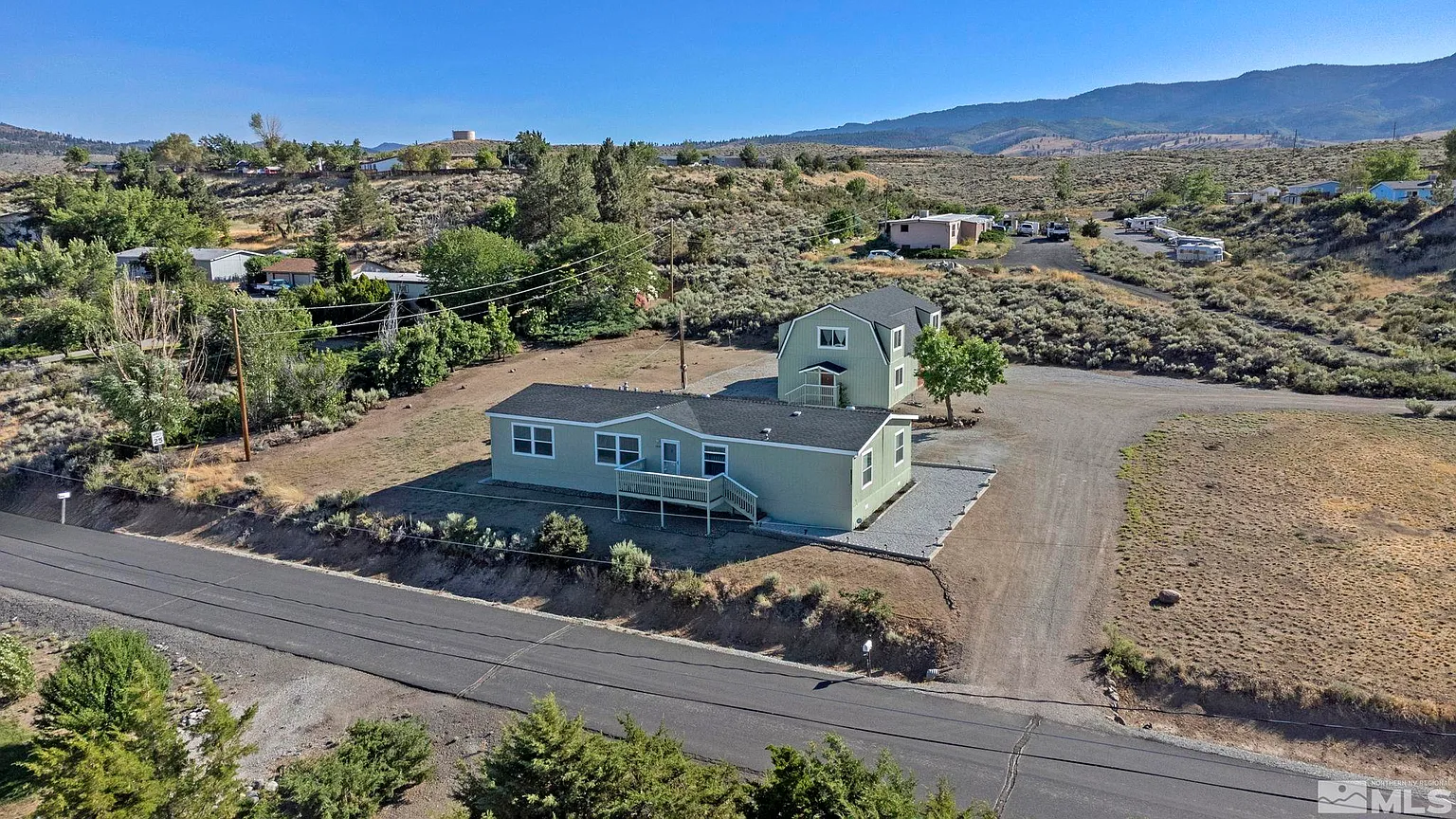 18105 Northridge Ave photo 1