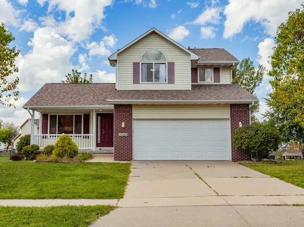 3110 SE Cherry Blossom Dr, Ankeny, IA 50021