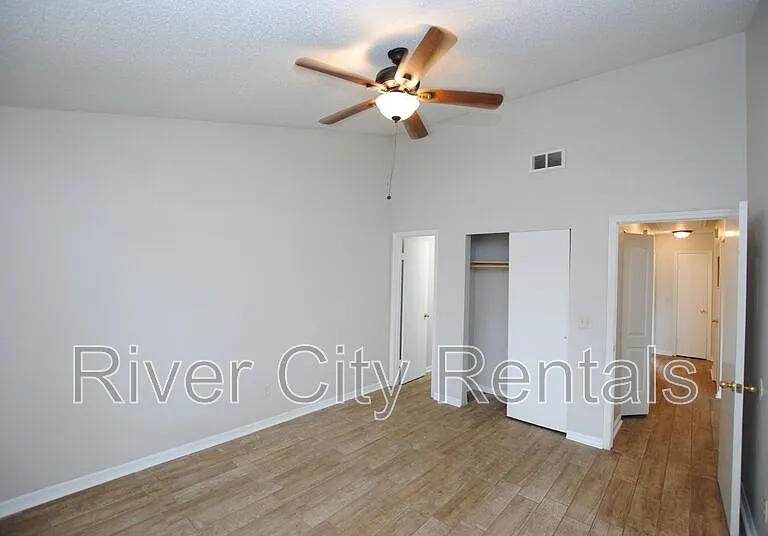 2443 N Seabury Pl — Photo 19