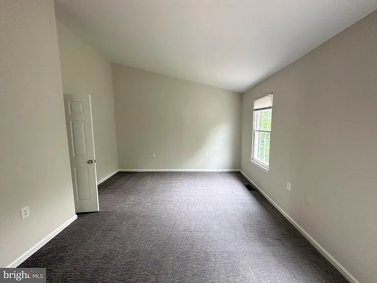 7822 Brookview Ct — Photo 13