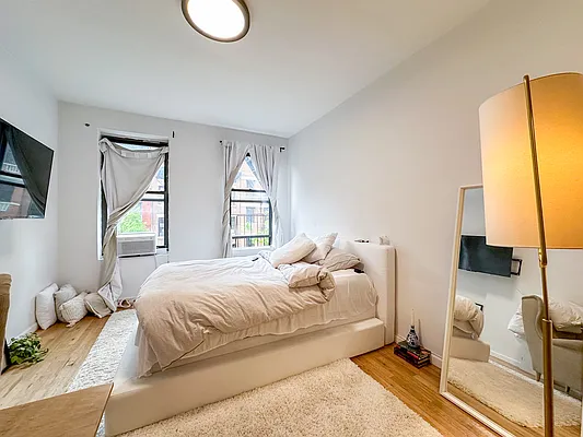 Rented by Compass | media 8