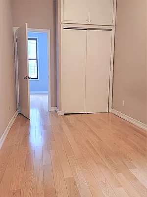 Rented by Laffey Real Estate | media 19