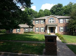 1057 Turkey Foot Rd, Lexington, KY 40502