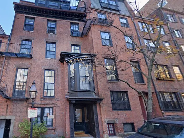 11 Joy St #1 — Photo 8