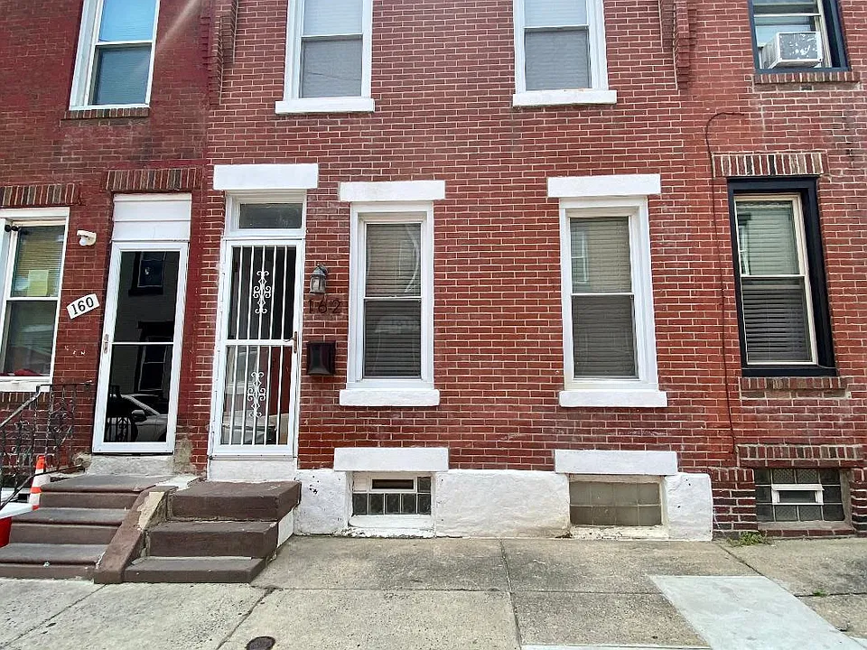 162 W Palmer St