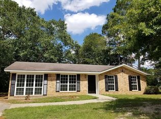 525 Barbara St, Metter, GA 30439
