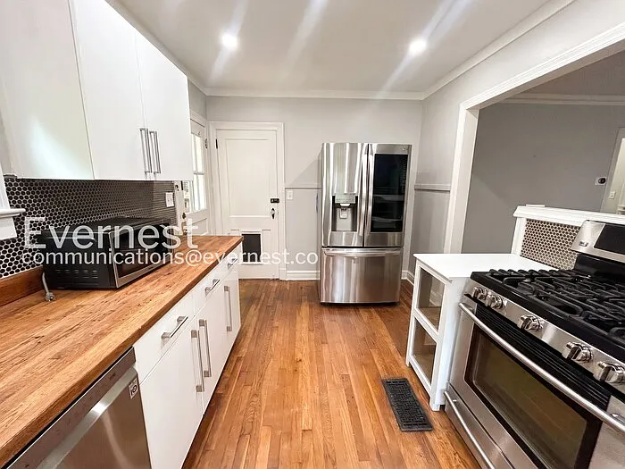 1735 Willis Mill Rd SW — Photo 2