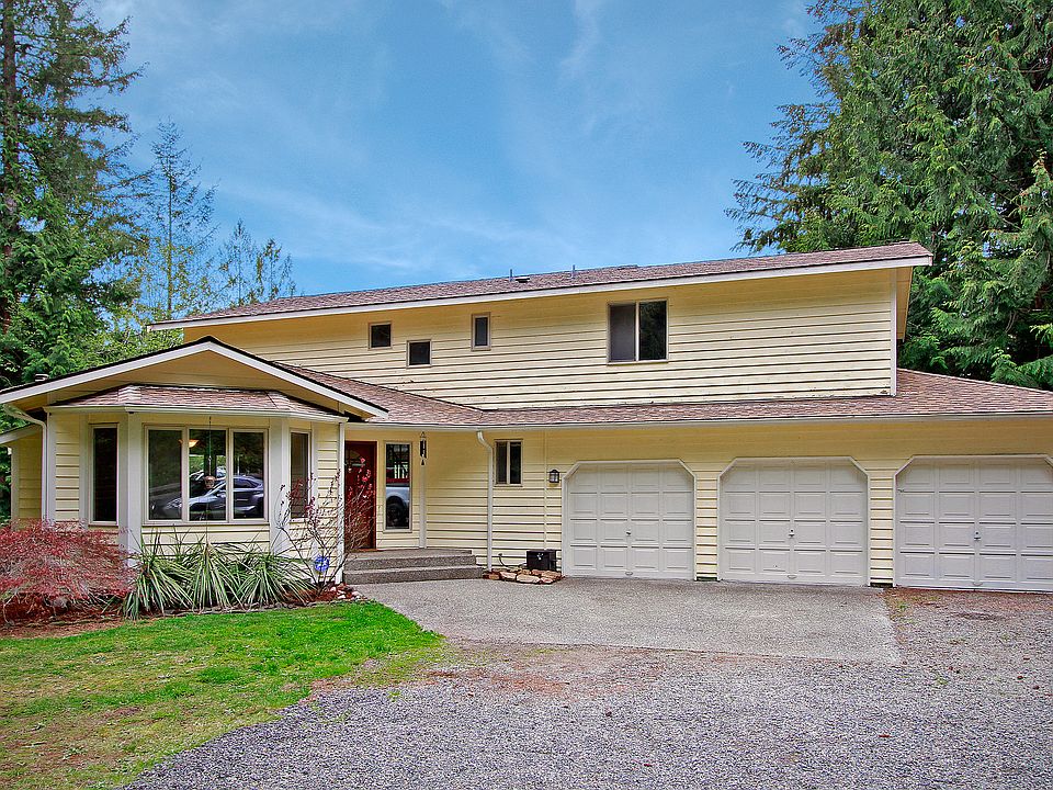 1st image of 3808 NW Lakeview Pl