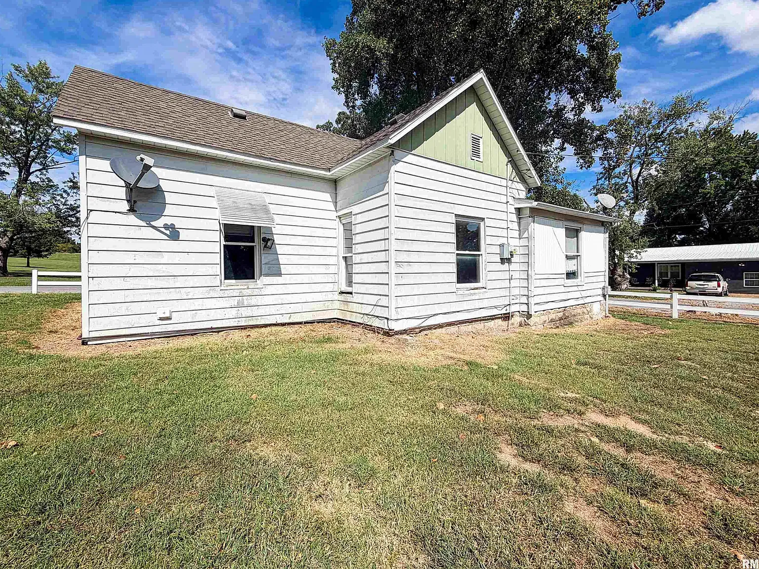 1613 Eldorado St — Photo 3
