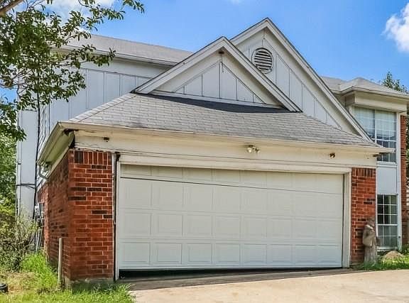 2nd image of 102 Juniper Dr