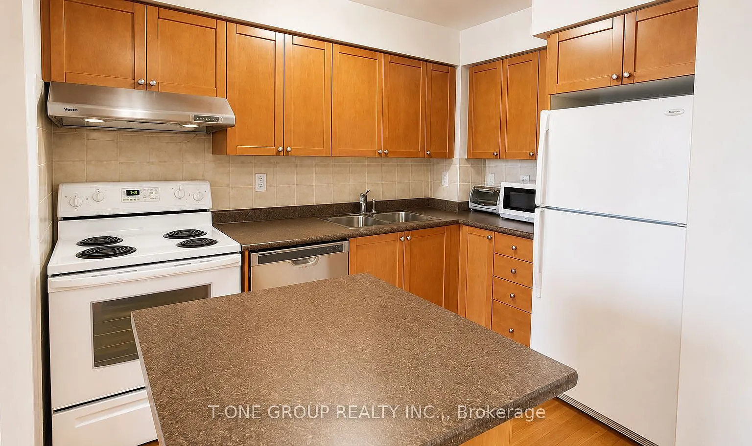 2 bed, $2,300 — Photo 2