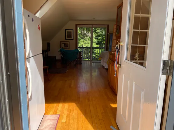 (undisclosed Address), Montague, MA 01351