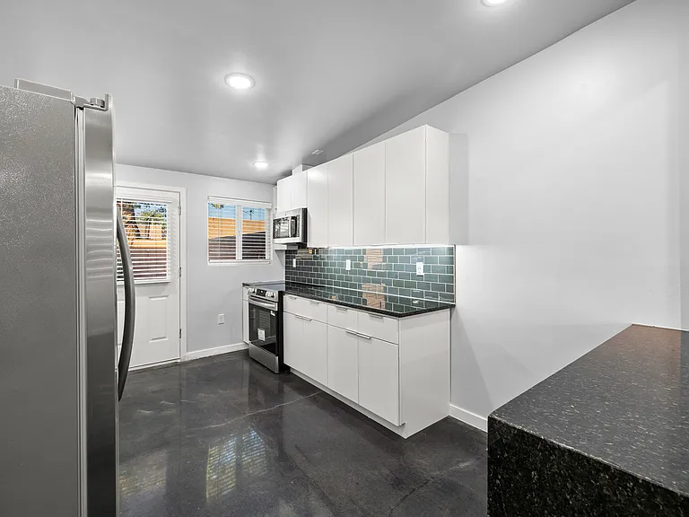 1621 Wyoming Ave #B — Photo 5