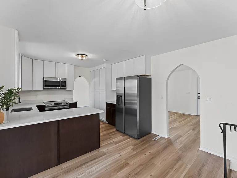 3204 Valley Hi Ave — Photo 8