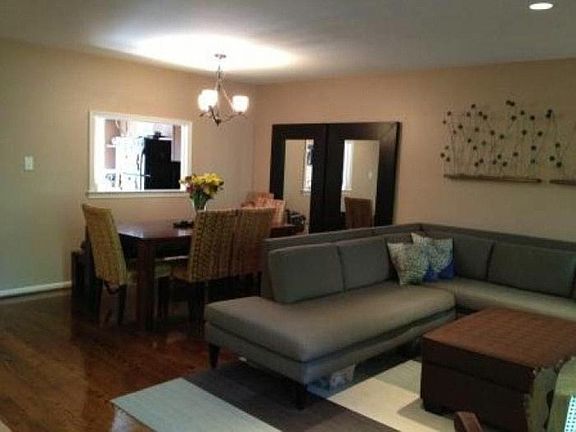 Dining Area - Main Floor
